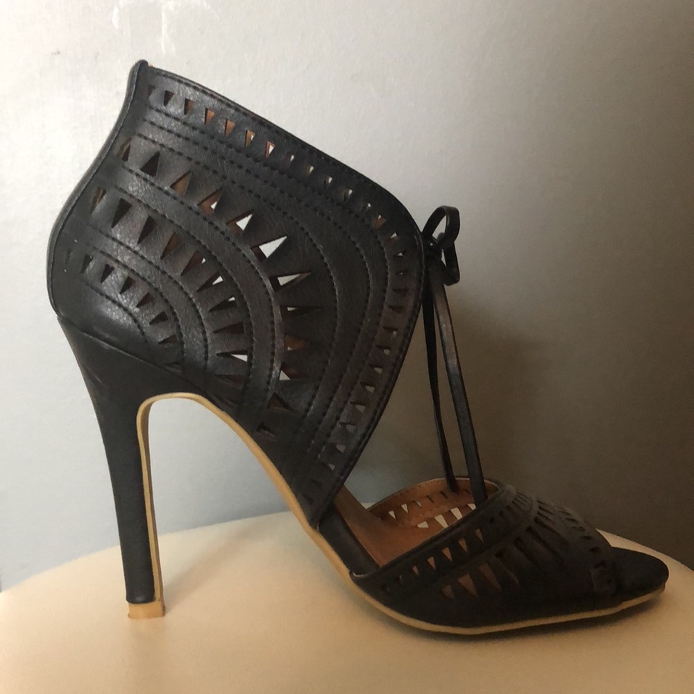 ⭐️Host Pick⭐️Ankle heel
